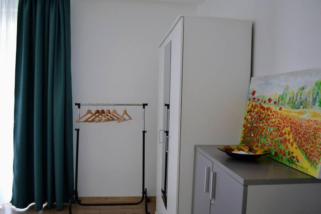 Modern City Center 2 Bedroom Apartment ソフィア エクステリア 写真